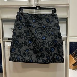 Size 4, 18 inch length. Wool/poly skirt